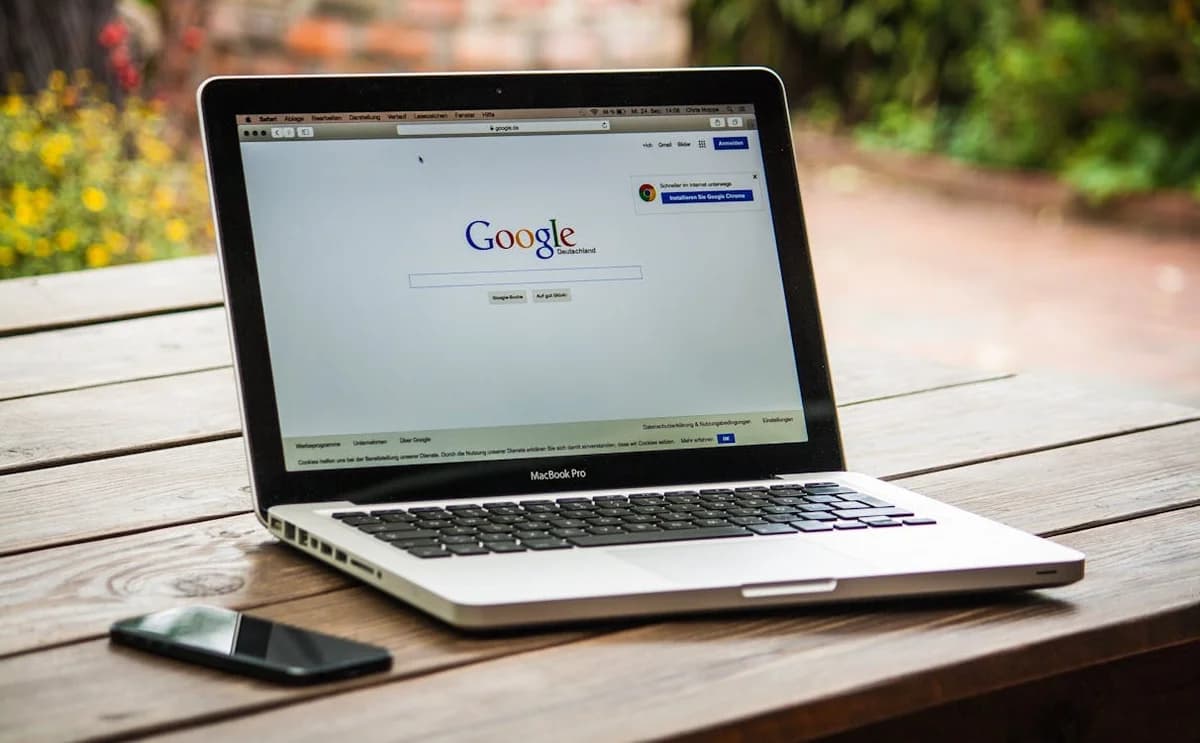 Do Artists Need Websites in 2026?