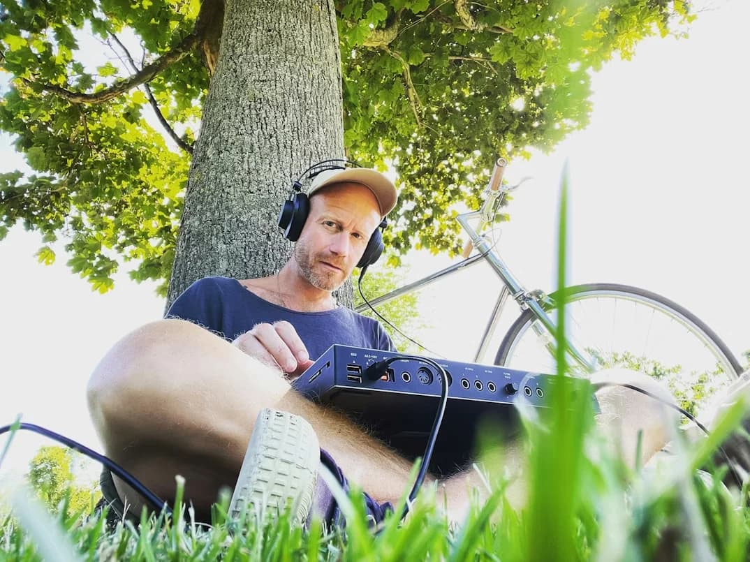 Sample Packs and Sound Kits: How Producers Build Passive Income From Their Sounds