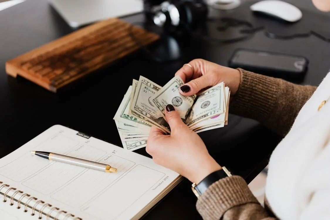 21 Ways Musicians Can Earn Income in 2026